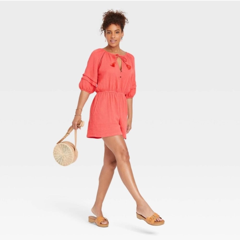 Women's Short Sleeve Gauze Romper - Knox Rose Coral Pink Size M New With Tags